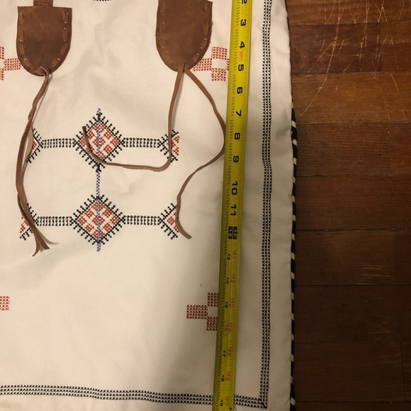 Sole Society Tote Bag NWT This super cute tote bag is veristal. - Picture 3 of 11